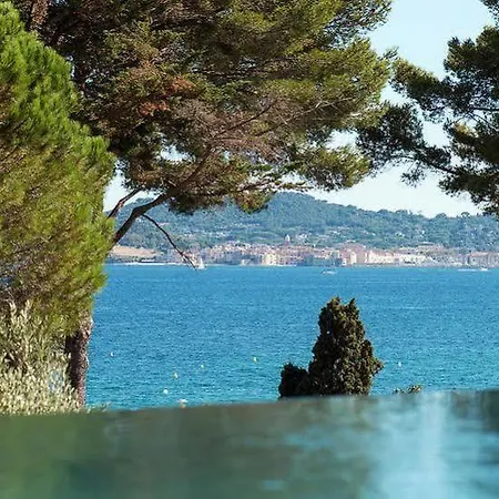 アパート Maxima *