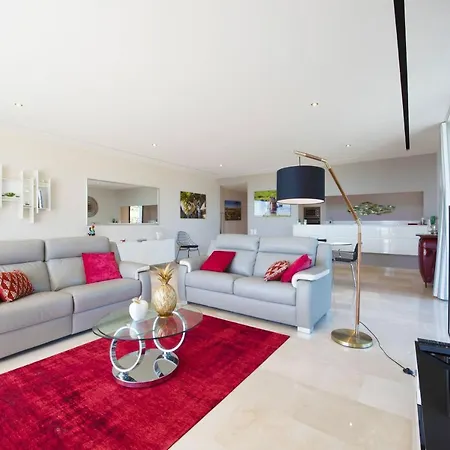 Maxima Apartment *
